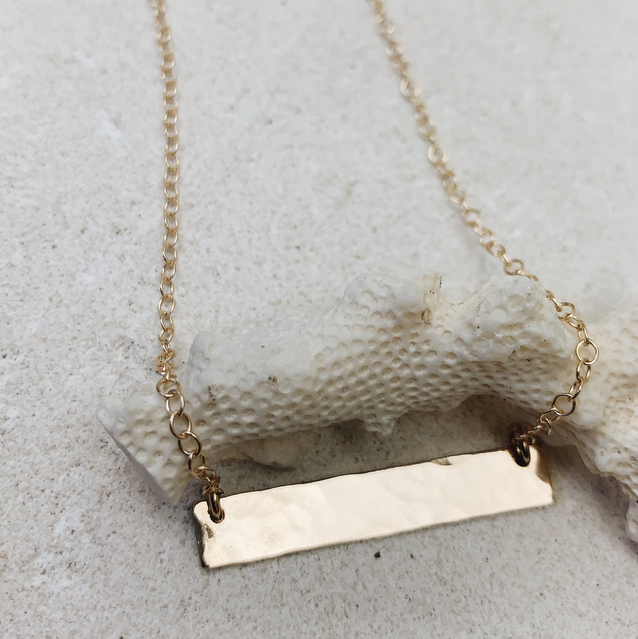 Classic Hammered Bar Necklace