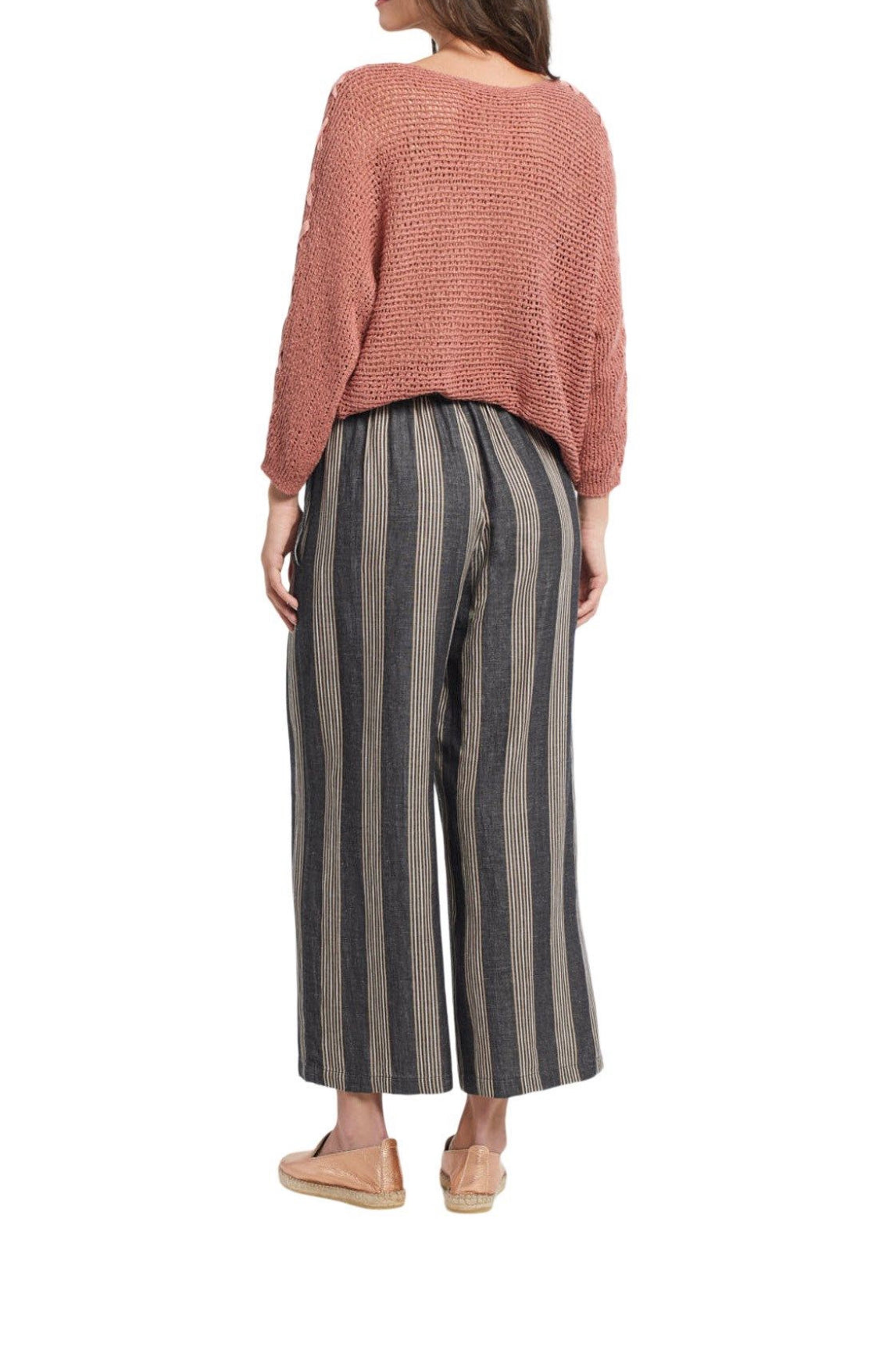 TRIBAL pull on crop pant. SMALL