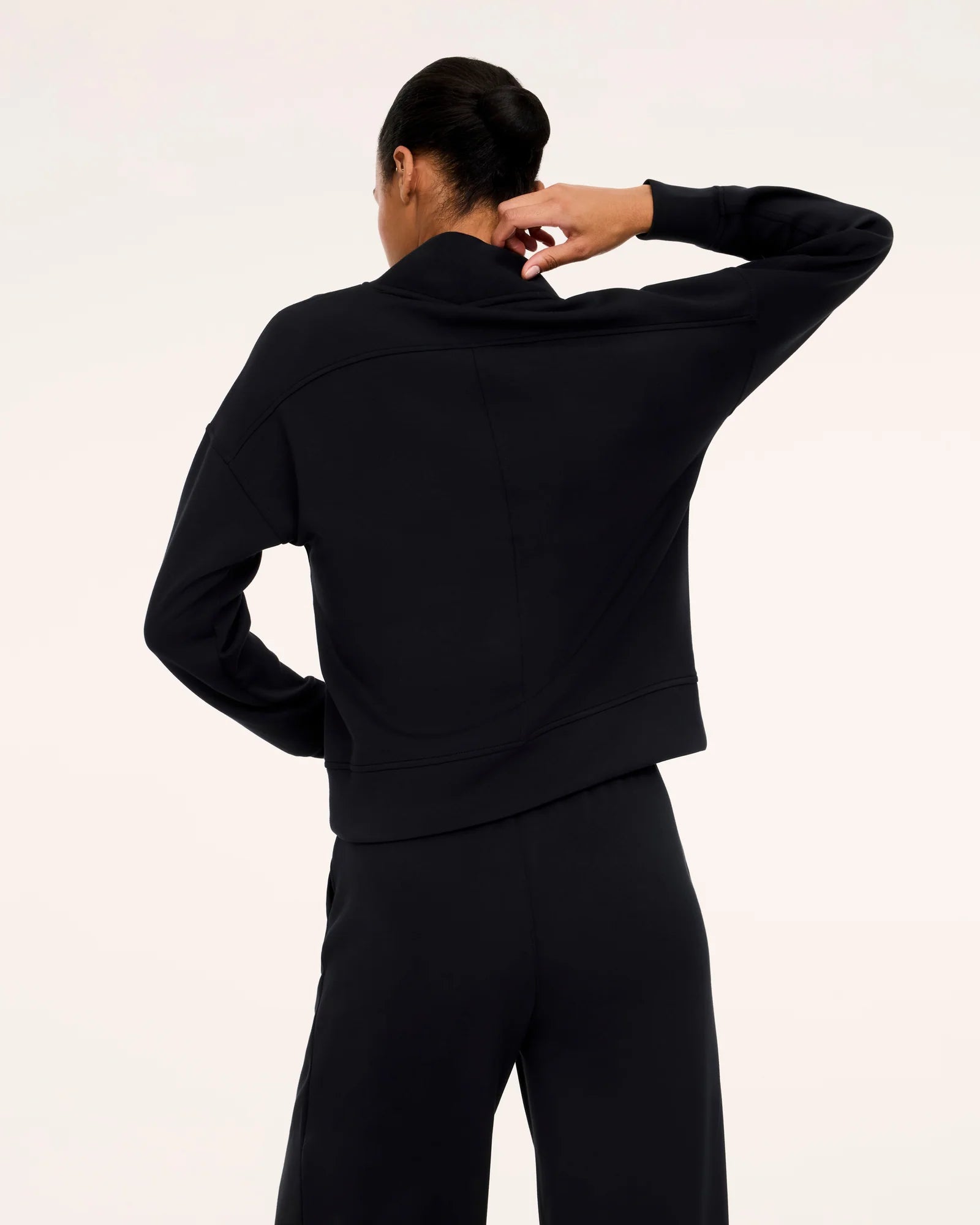 Spanx AirEssentials Vneck Top