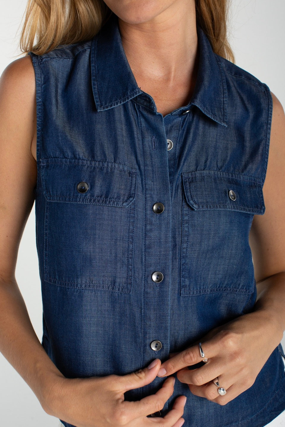 LPLA Sleeveless Button Front top