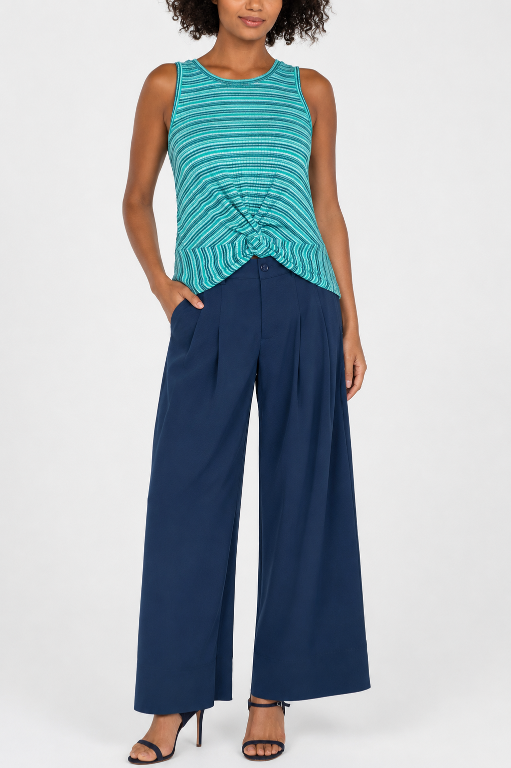 LPLA Lagoon twist front top