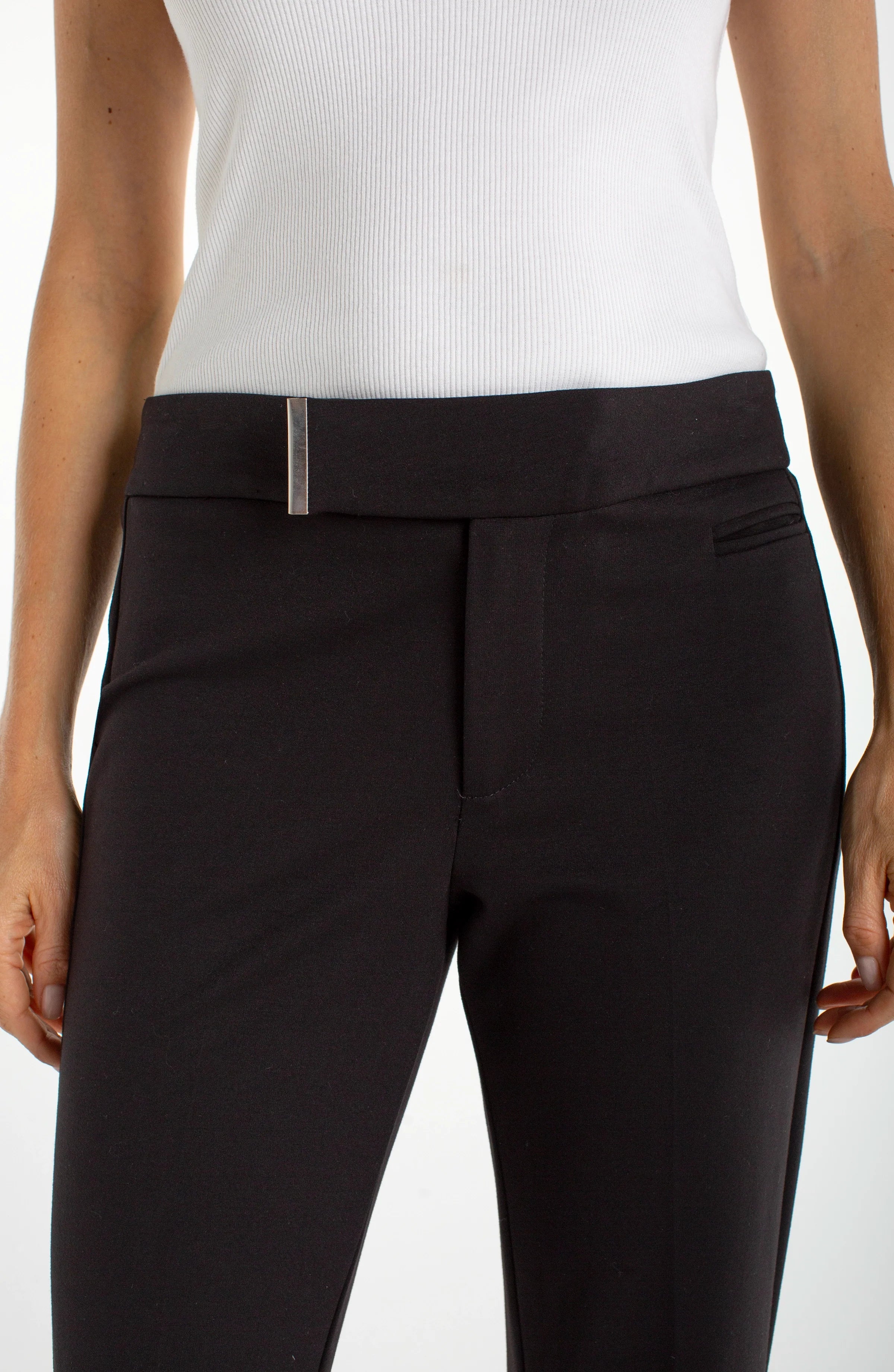 LPLA Crop Flare with extended tab