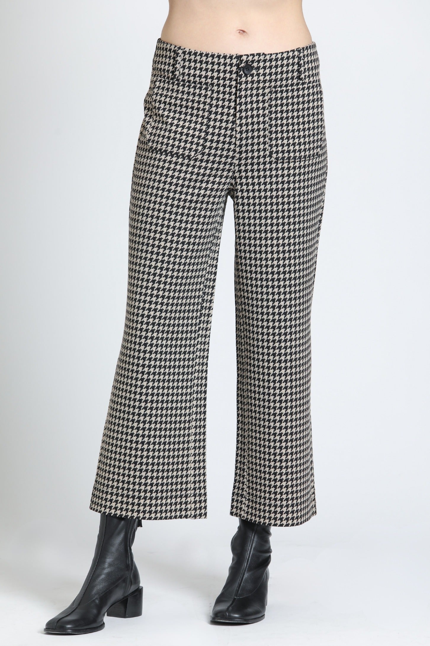 APNY Almond Black Crop Pant