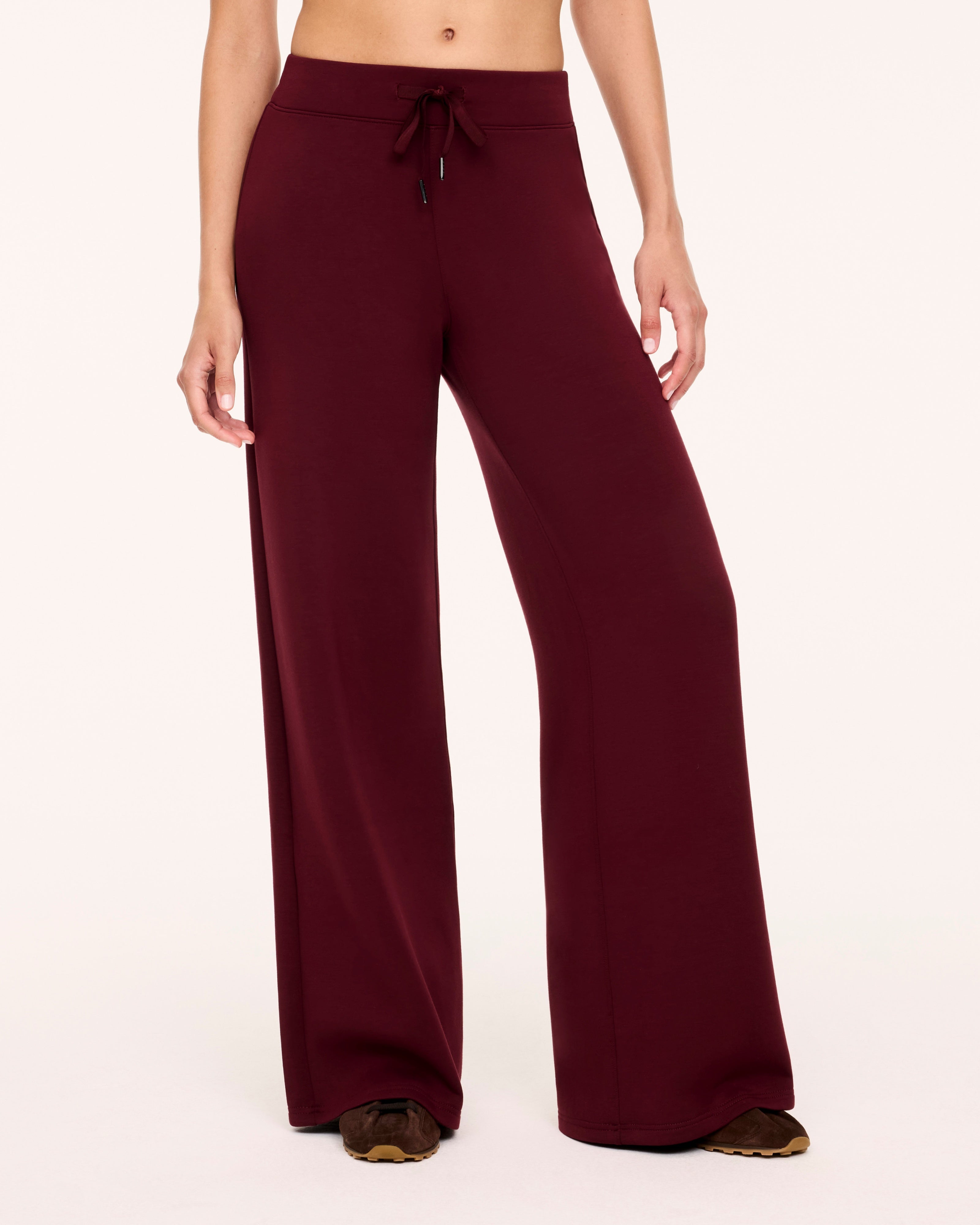 SPANX Vino AirEssentials Wideleg Pant
