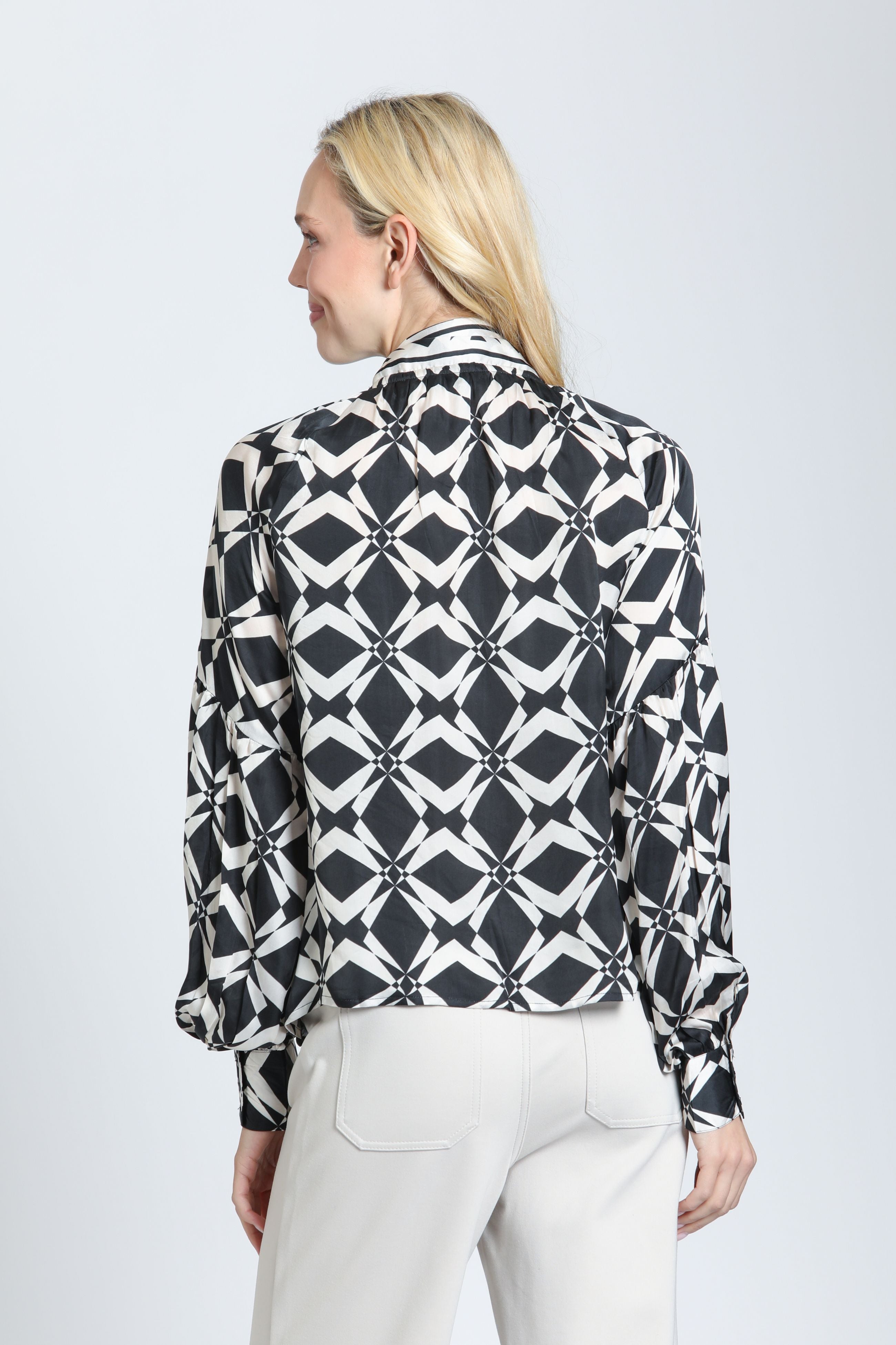 APNY Midnight & Ivory tie front blouse
