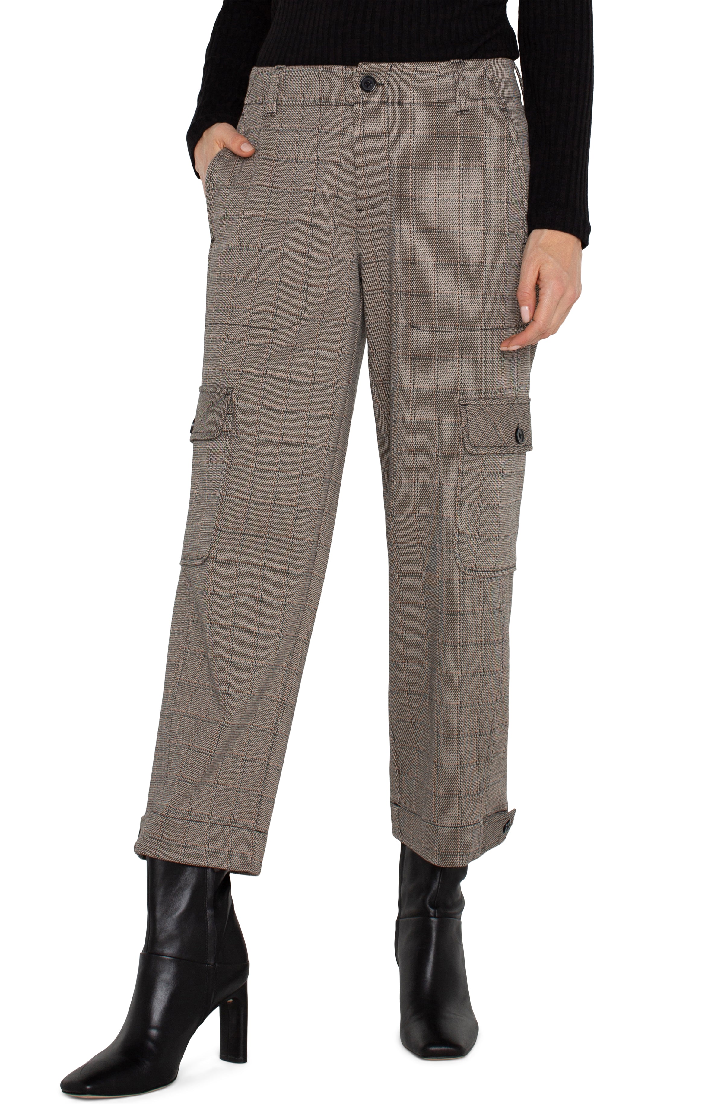 LPLA Peppercorn Plaid Utility Crop